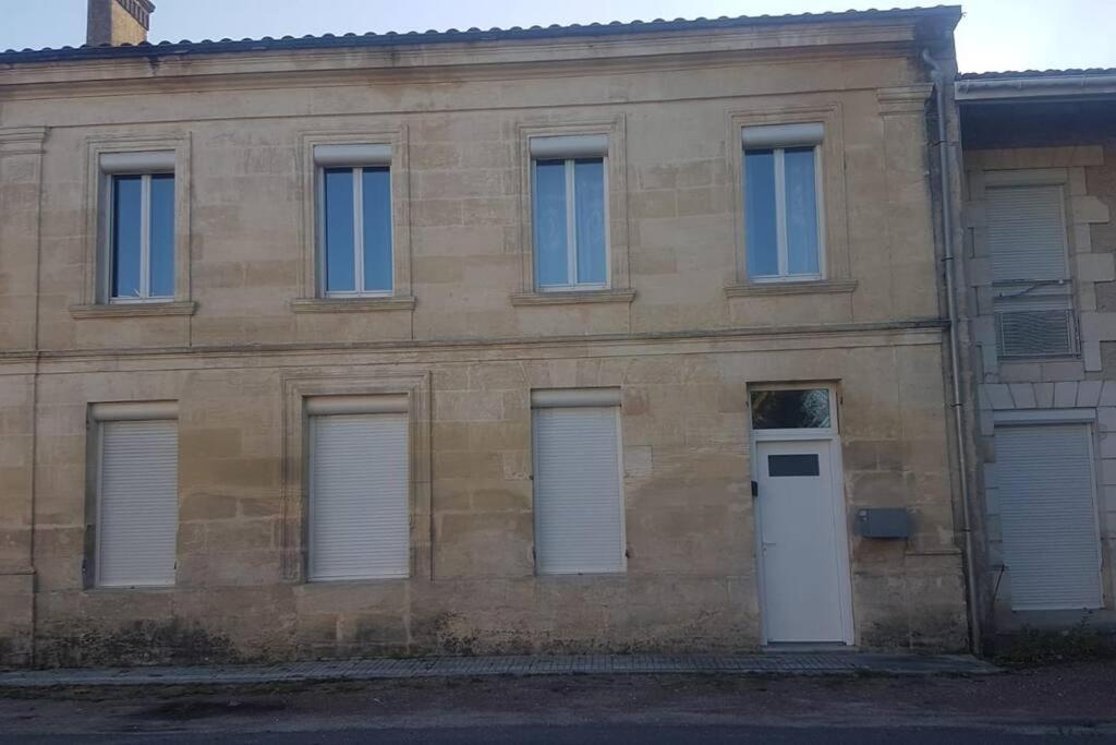 Demeure En Pierre Avec Piscine Privee Villa Etauliers Exterior photo